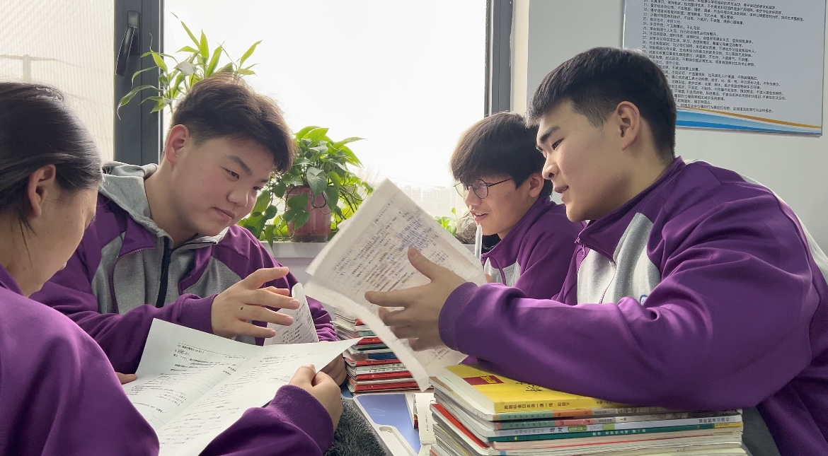 职教高考班学习场景